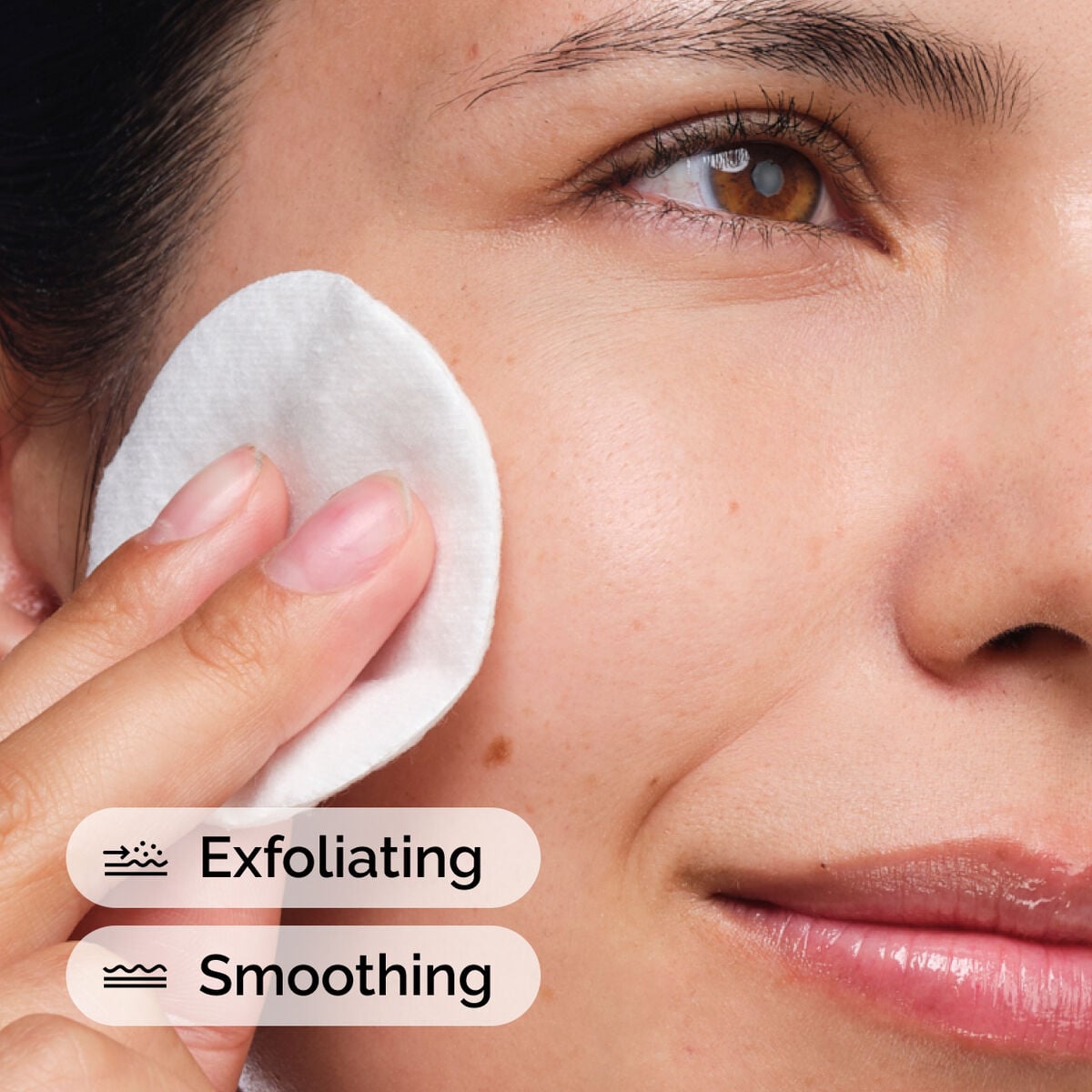 glycolic-acid-7-exfoliating-toner-n3 ord-glycolic-acid-exfoliating-toner-model-application-with-benefits.jpg