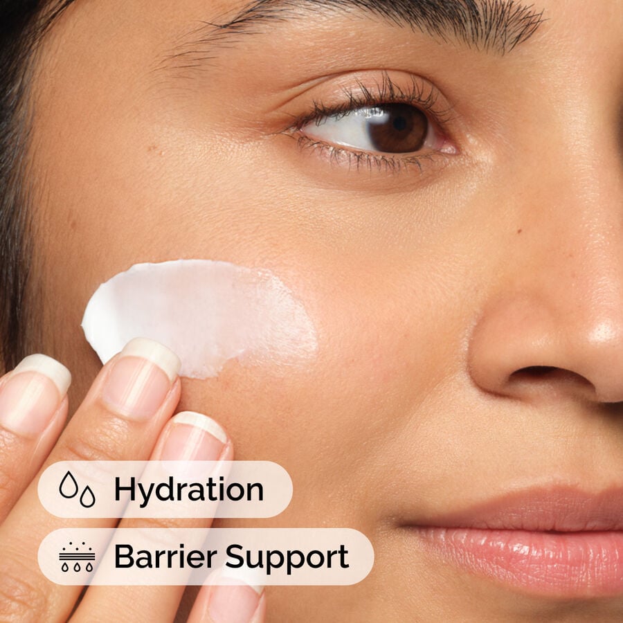 natural-moisturizing-factors-ha-i8 ord-natural-moisturizing-factors-ha-model-application-with-benefits.jpg